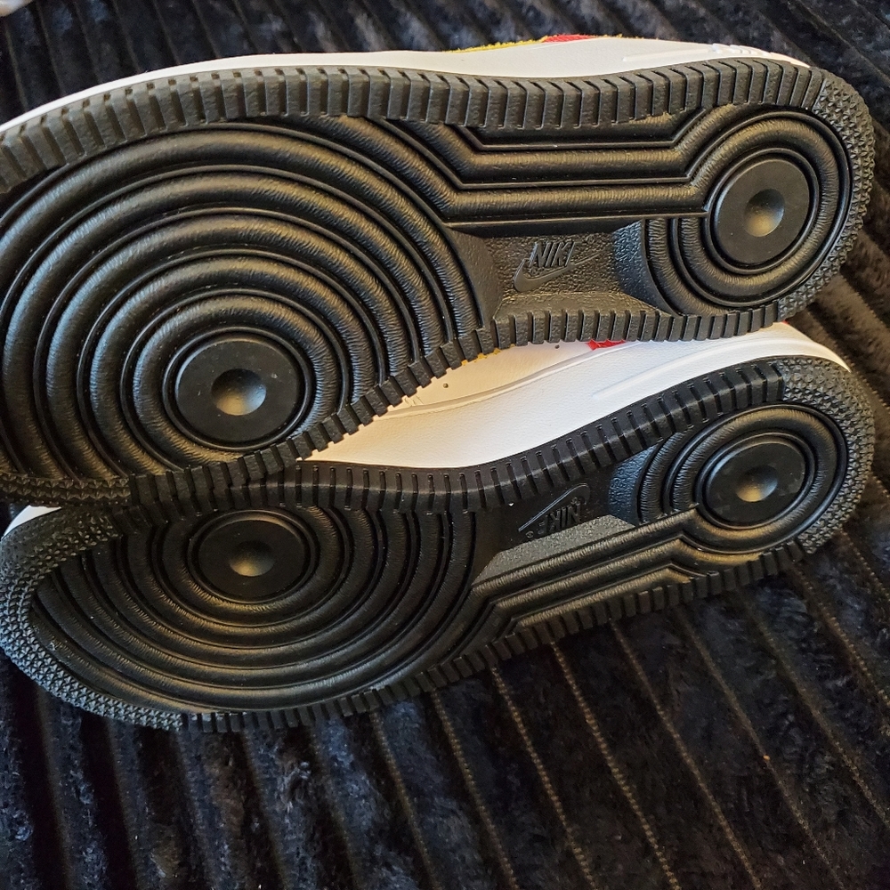 NIKE Air Force 1 'Roswell Rayguns' 2021 - Picture 4 of 4